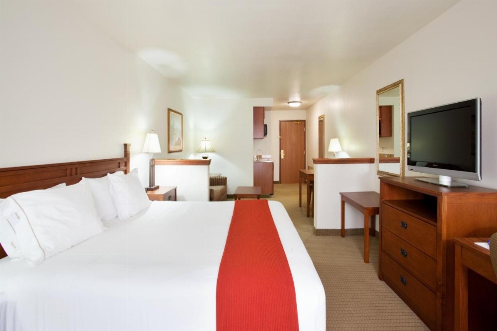 Holiday Inn Express Hotel & Suites Mattoon Image 13