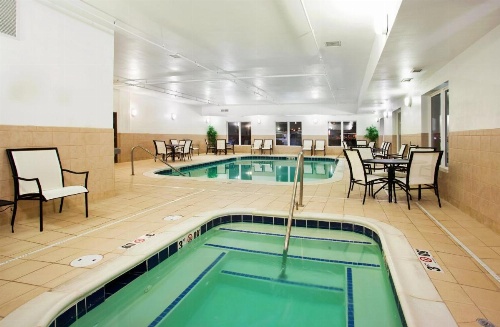 Holiday Inn Express Hotel & Suites Mattoon image 23
